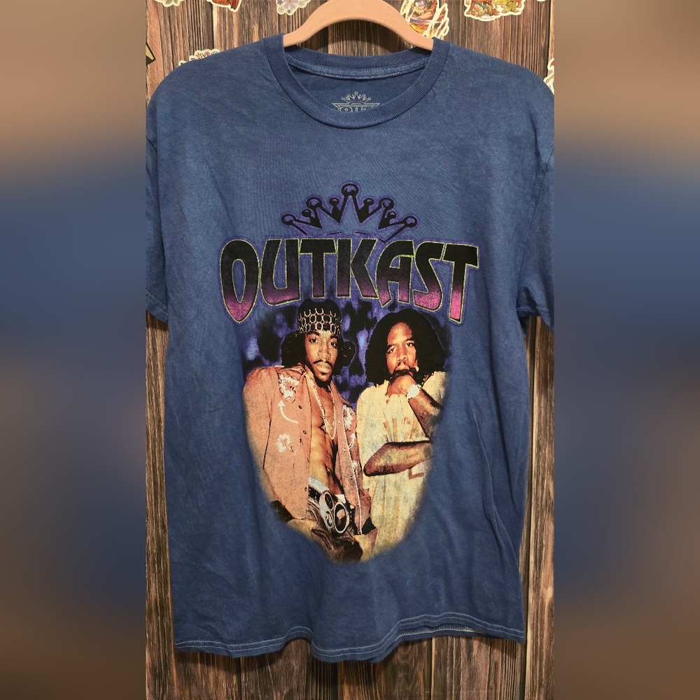 OUTKAST T SHIRT